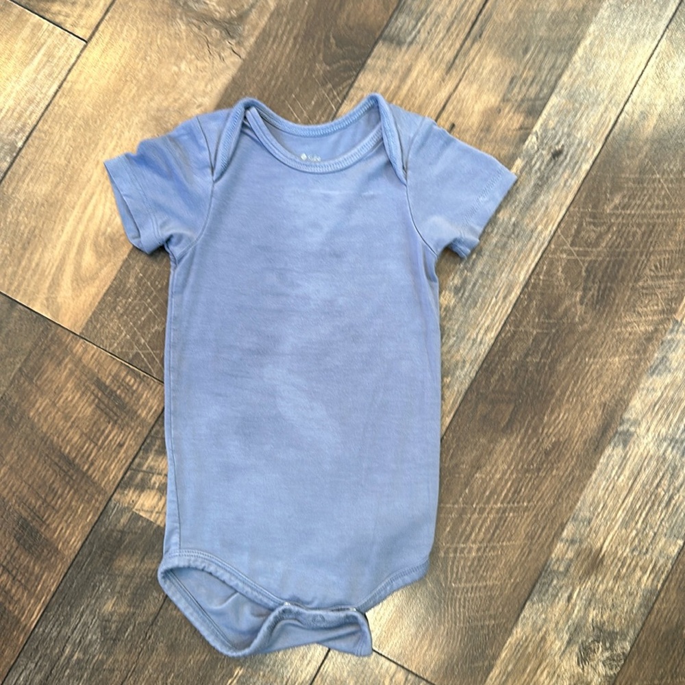 Kyte baby bodysuit 6-12 months